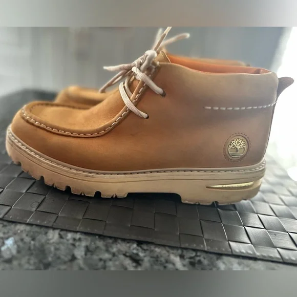 Timberland | Shoes | Timberland Boots Size 9 2 | Poshmark display picture 1